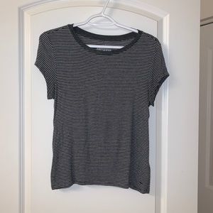 American Eagle Scoop Neck Tee